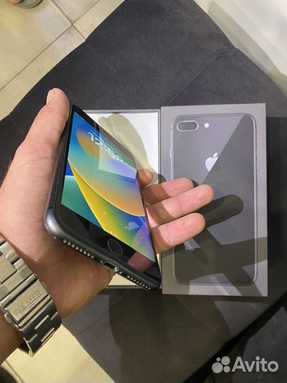 Телефон iPhone 8 plus