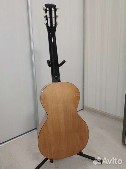 Акустическая гитара из массива полностью