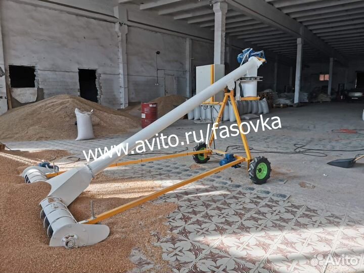 Дозатор весовой мобильный для зерна с приводом