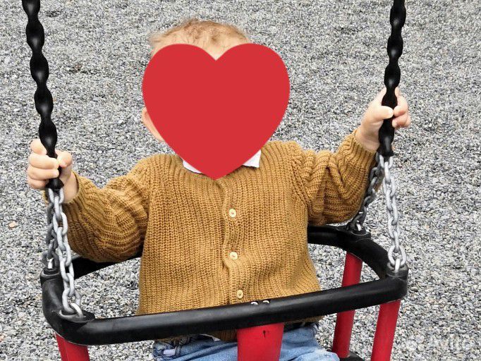 Кардиган на малыша