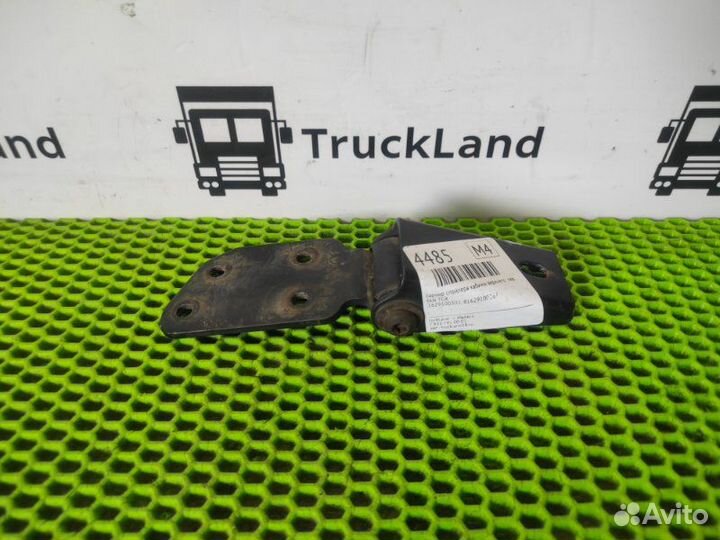 Шарнир спойлера кабины верхнего левый Man Tgx