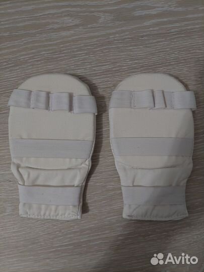 Накладки на руки для карате