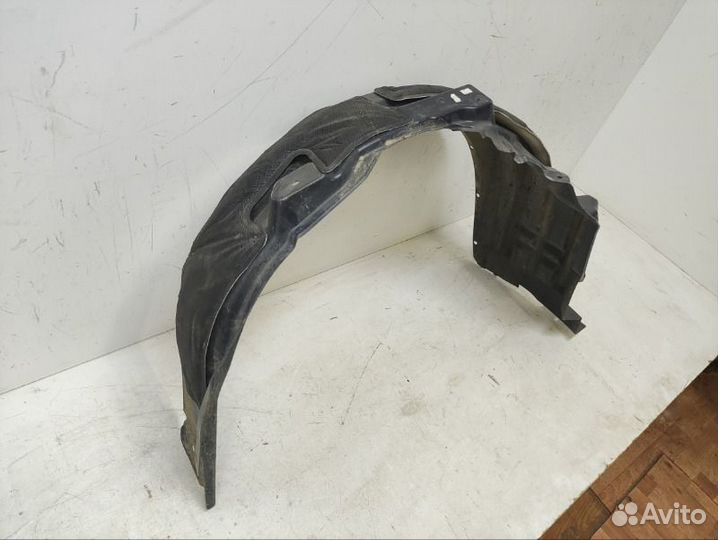 Подкрылок передний левый Mitsubishi Outlander 3