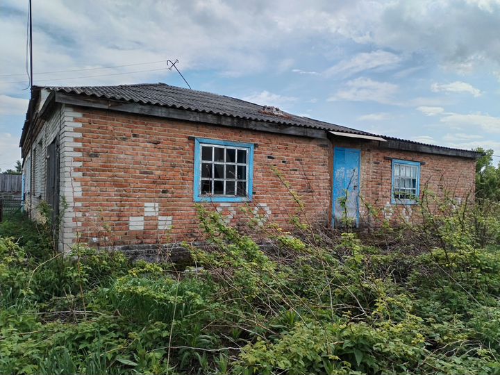 3-к. квартира, 60 м², 1/1 эт.