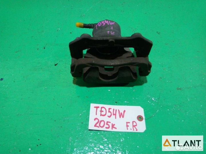 Суппорт передний правый suzuki escudo