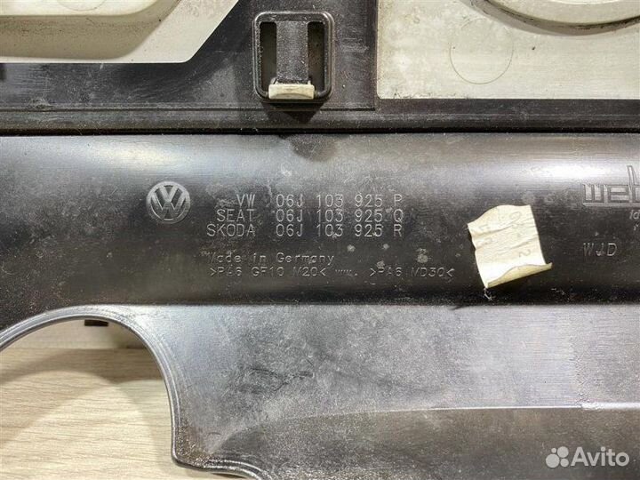 Накладка двигателя Volkswagen Passat B6 1.8 2009