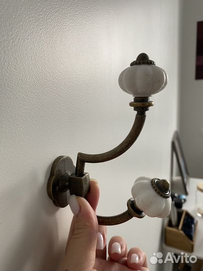 Крючок настенный винтаж