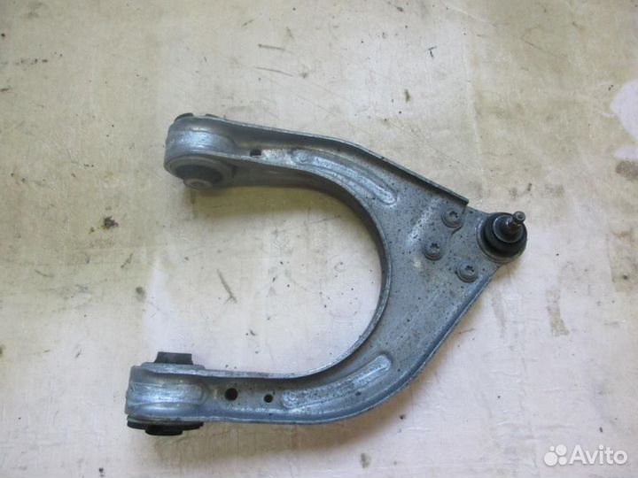 Рычаг передний верхний w211 E-class