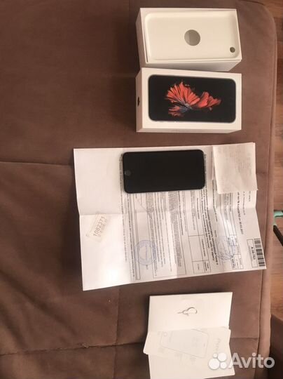 Телефон iPhone 6s