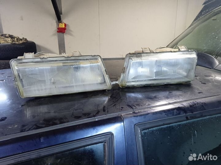 Корпус правой фары Сааб 9000