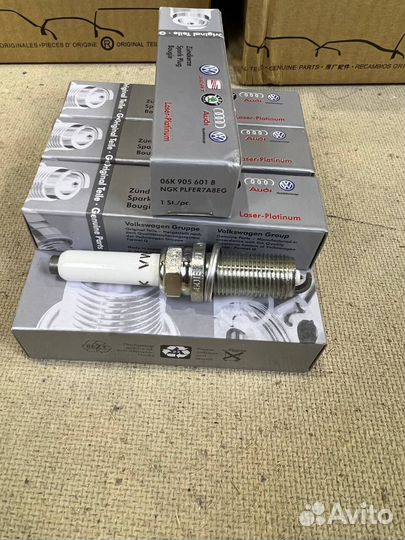 Оригинальная холодная свеча зажигания Ауди Бентли