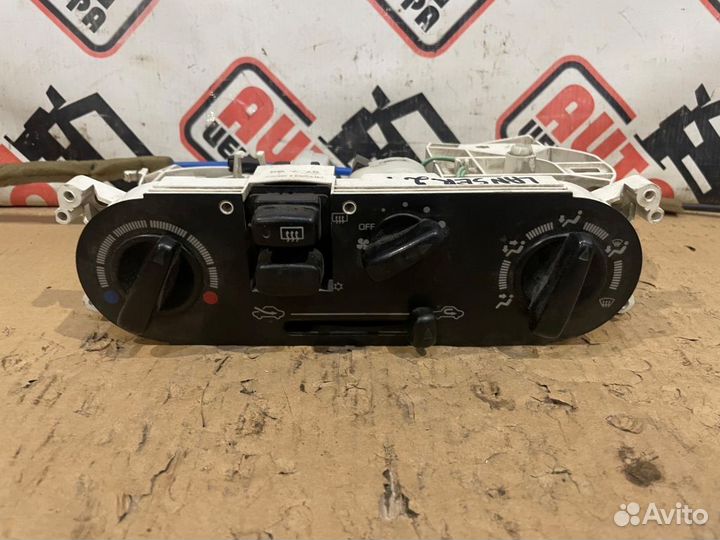 Блок управления печкой Mitsubishi Lancer 7