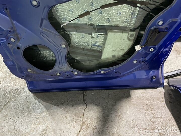 Дверь в родной краске Mazda CX-7