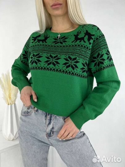 Свитер женский