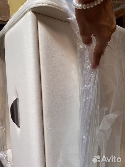 Тумба прикроватная