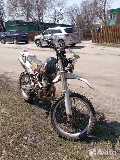 Продам моцикл Судзуки Джебел 250