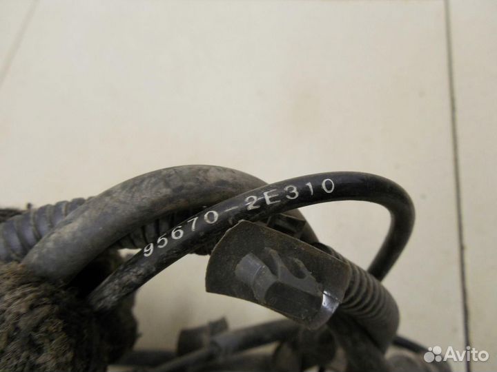 Датчик ABS передний правый Tucson 2004-2010