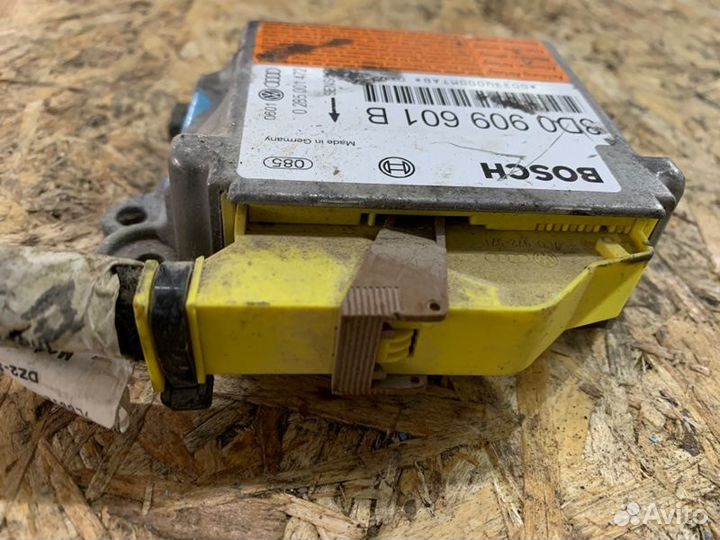 Блок управления airbag Volkswagen Touareg