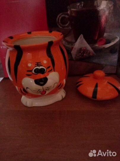 Сахарница (тигрёнок)