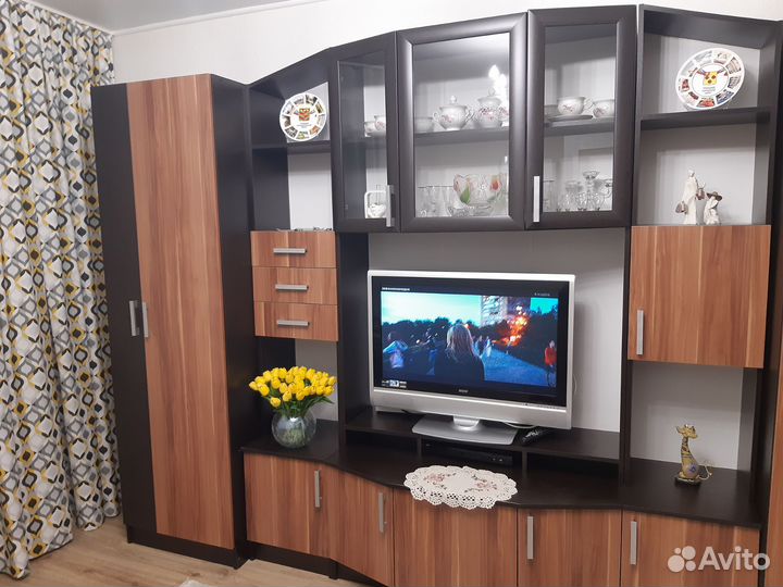 Стенка в гостиную бу