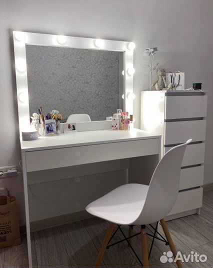 Зеркало с подсветкой. Новое