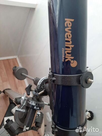 Телескоп Levenhuk Strikr 900 PRO, штатив,линзы доп