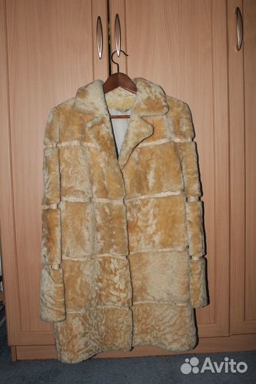 Полупальто меховое молодежное женское