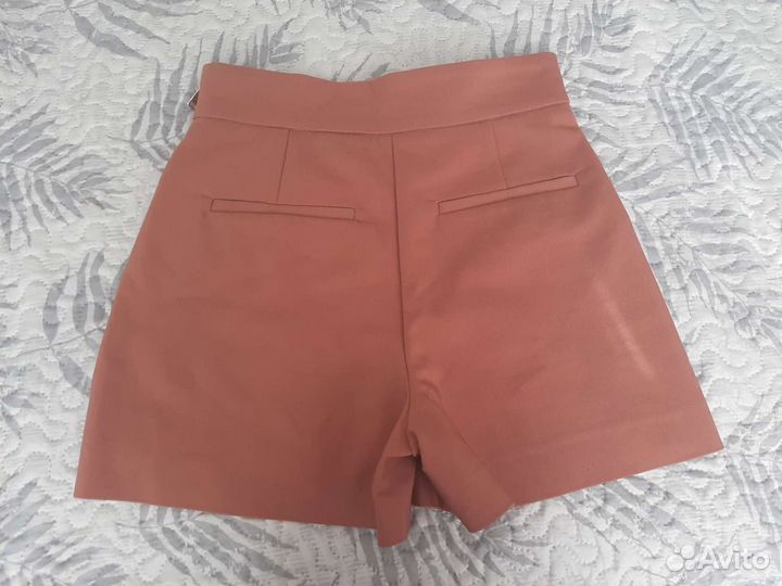 Шорты новые