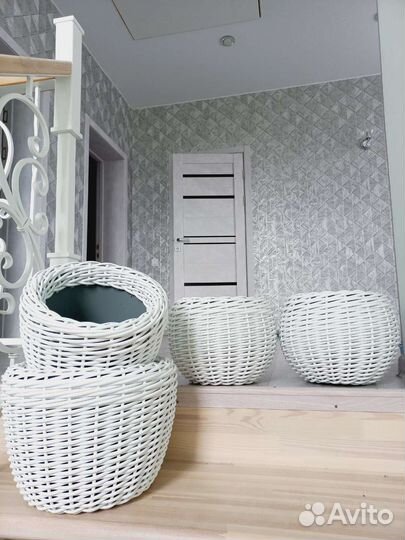 Кашпо из полиротанга для цветов