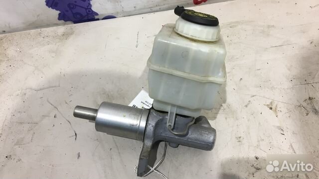 Главный тормозной Bmw 523 F10