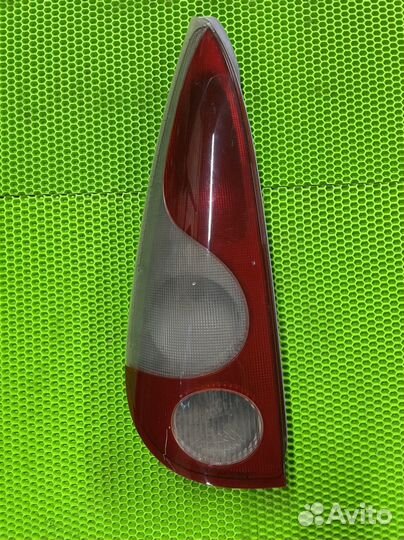 Стоп задний L/R toyota funcargo 1 модель