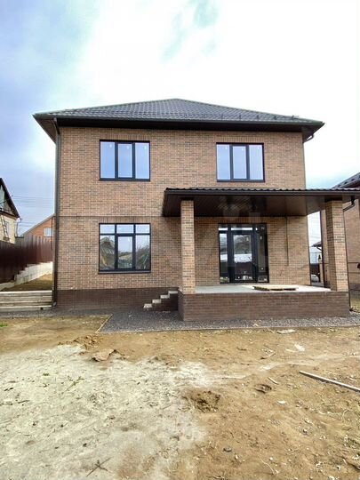 Дом 158 м² на участке 6 сот.