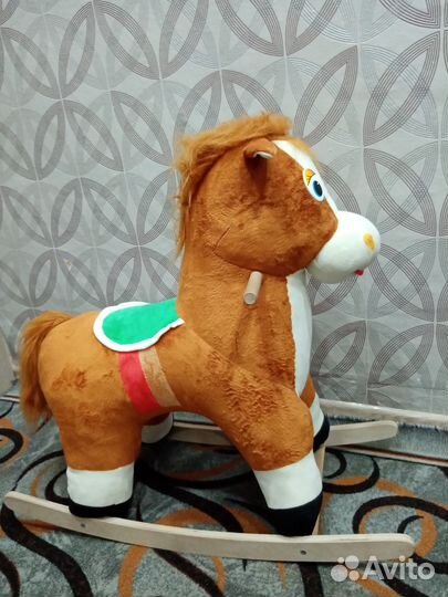 Детская лошадка качалка деревянная