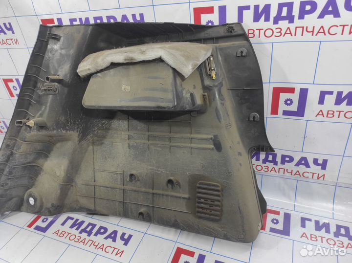Обшивка багажника нижняя левая Hyundai Getz 85730