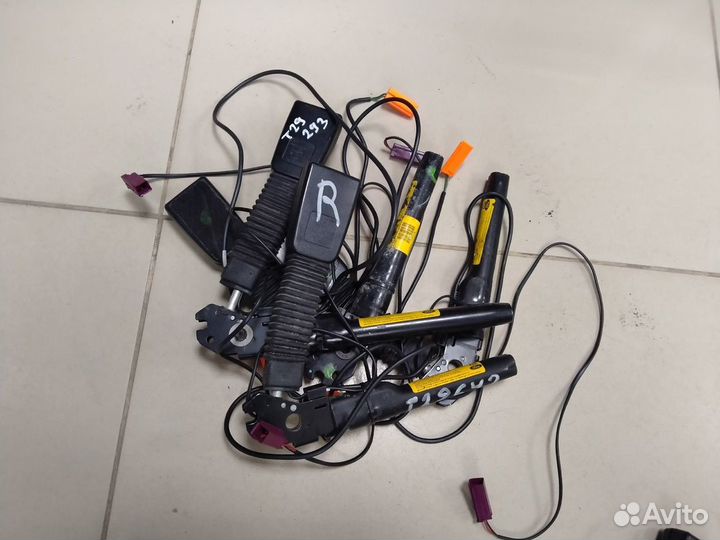 Преднатяжитель ремней безопасности Ford Focus 2