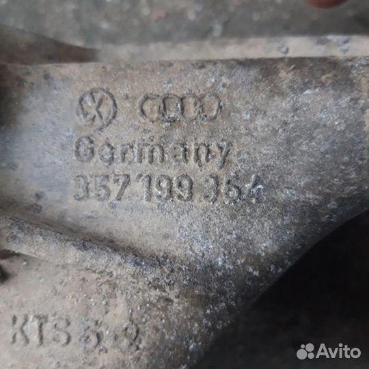 Кронштейн двигателя VW пасат б4 б3