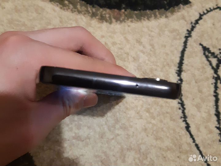 Samsung Galaxy S23, 8/256 ГБ