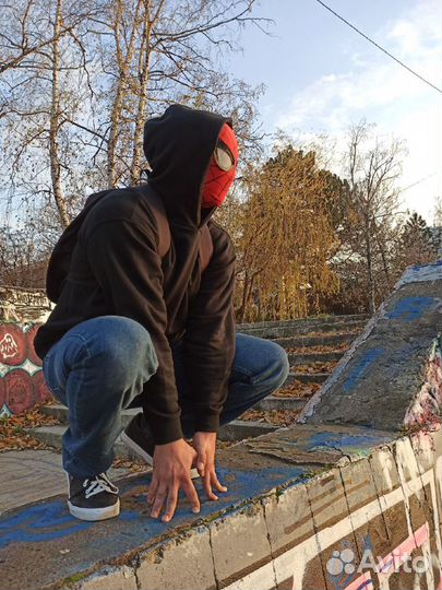 Маска Человека-Паука