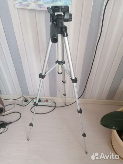 Штатив для фотоаппарата