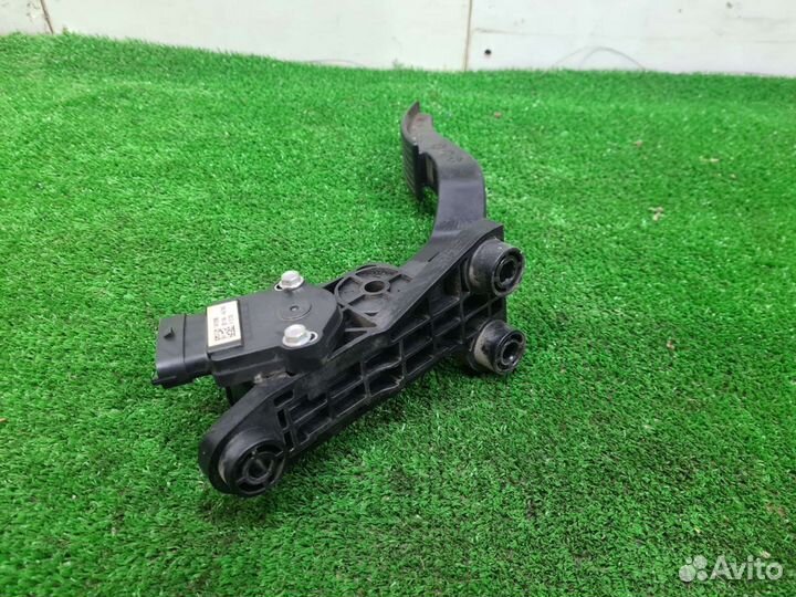 Педаль газа Hyundai Solaris 1 2010-2017 Rio 3