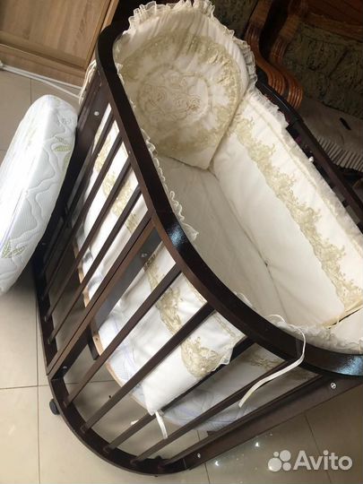 Детская кроватка