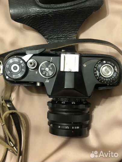 Плёночный фотоаппарат zenit EM