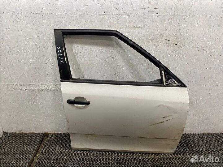 Молдинг стекла Skoda Fabia, 2012