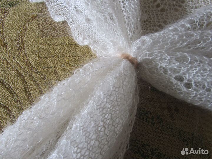 Оренбургский пуховый платок ручная работа