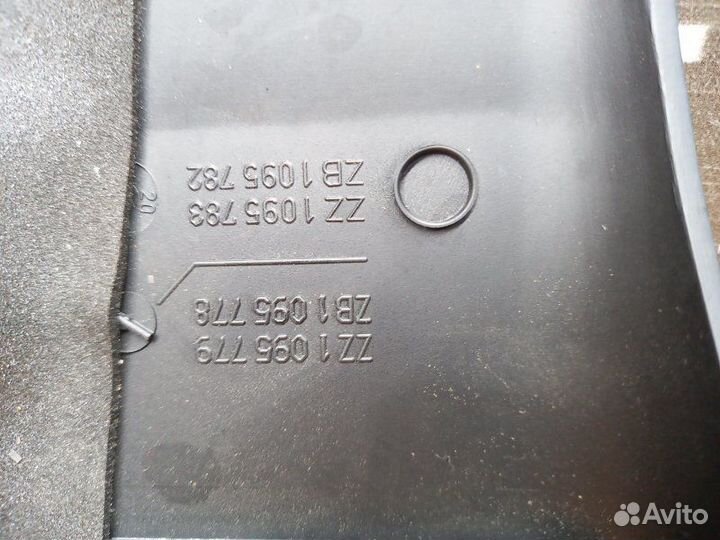 Кожух рулевой колонки Bmw 5-Series E39 M54B25