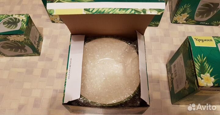 Новый набор посуды в упаковке 