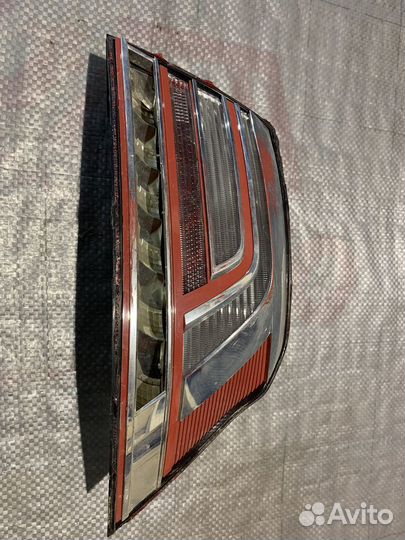 Задний правый фонарь volkswagen passat b8