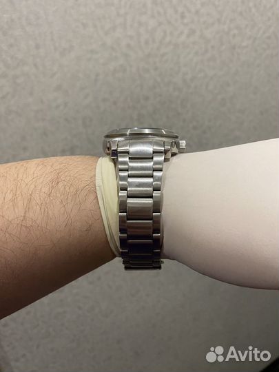 Часы spinnaker hull automatic