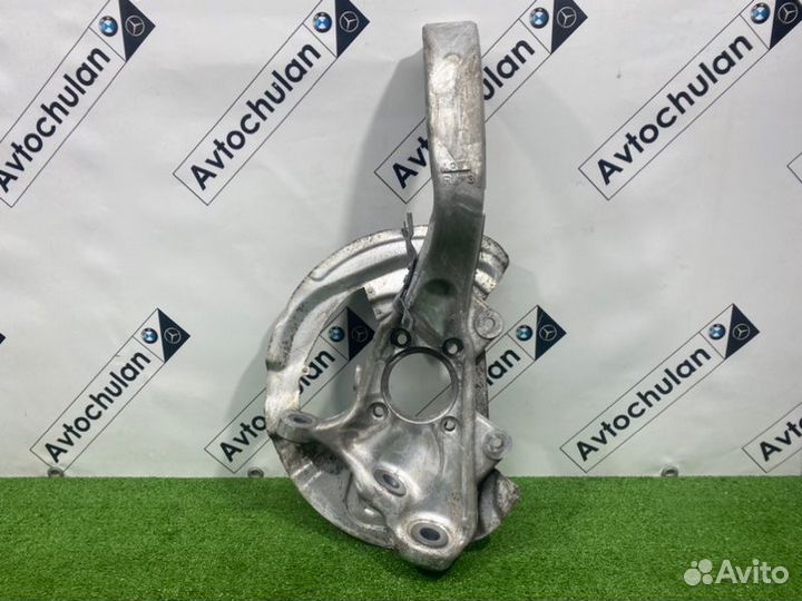 Кулак поворотный передний правый Bmw X5 F15 2017