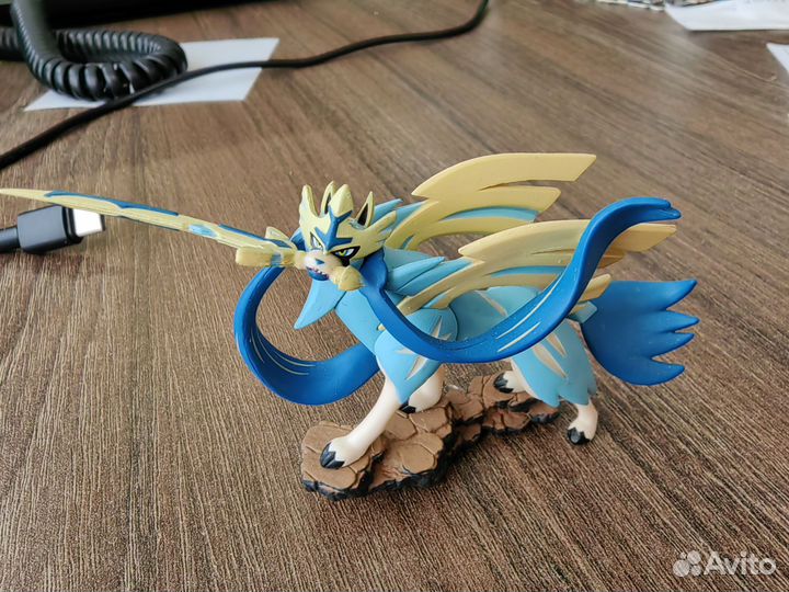 Фигурка pokemon zacian